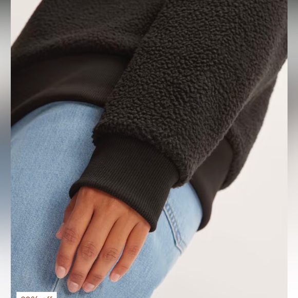 Everlane The ReNew Fleece Oversized Crew Sweatshirt Fuzzy Teddy Style NWT Size S - Picture 5 of 9